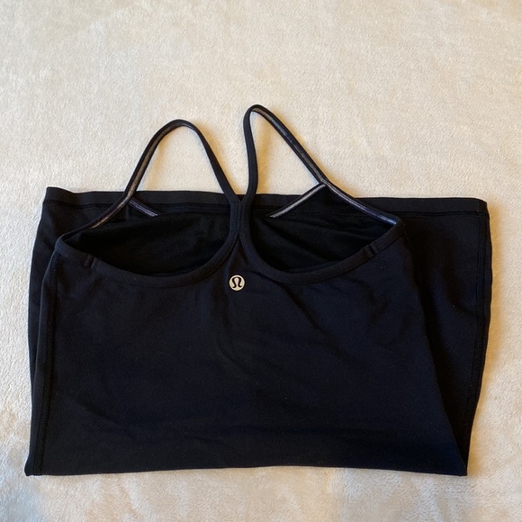 Lululemon tank women’s size 2 - Picture 2 of 2